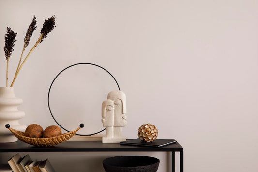 Caut decorațiuni moderne pentru living. Ce stiluri sunt în trend anul acesta? - 8 piese unice care definesc designul interior din 2026