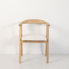 Scaun dining Lund Boucler crem, textil, cu picioare din lemn de frasin cu aspect stejar