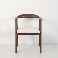 Scaun dining Lund Boucler crem, textil, cu picioare din lemn de frasin cu aspect nuc