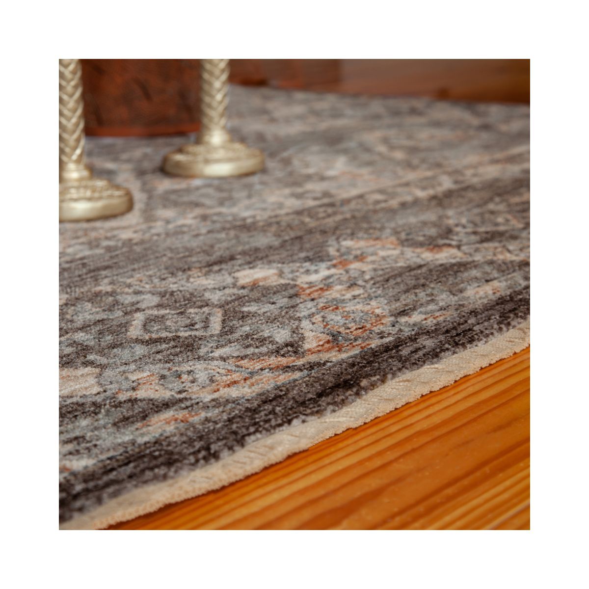 Covor taupe din poliester My Laos 466 Obsession