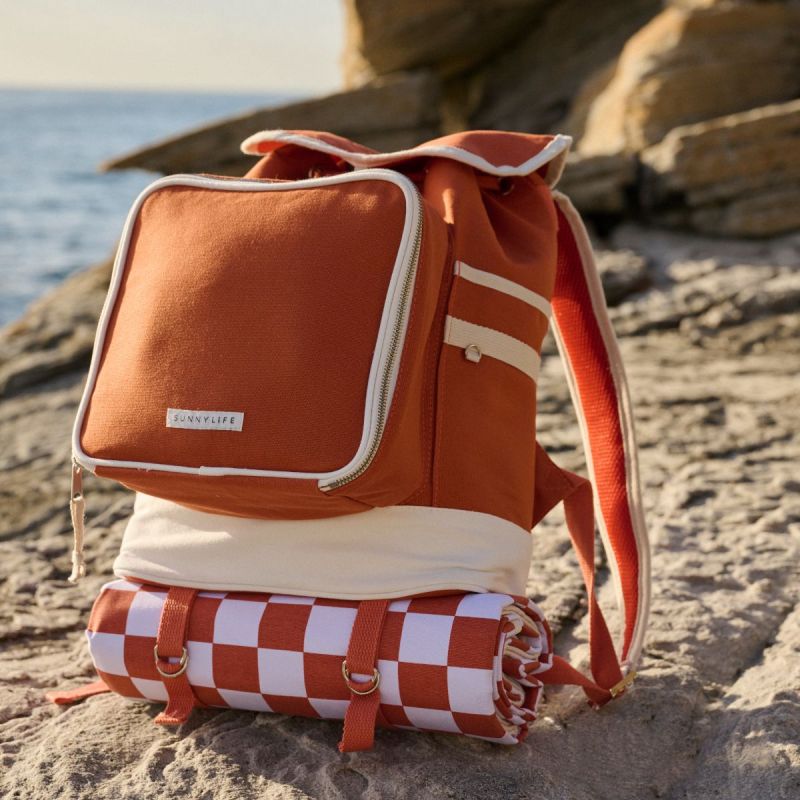 Rucsac picnic termoizolant cu patura si accesorii pentru 2 persoane Sunnylife Luxe